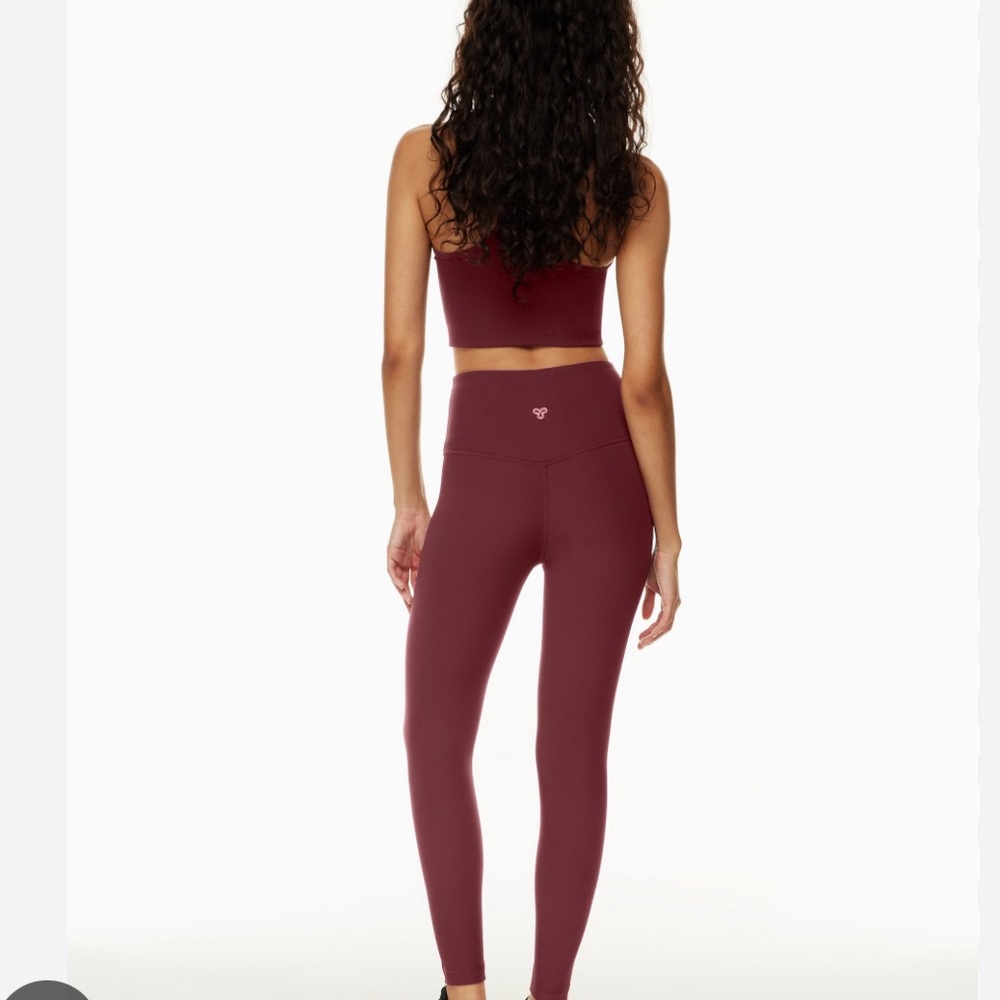 TNA action leggings burgundy